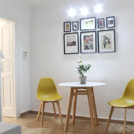 Apartament University Home